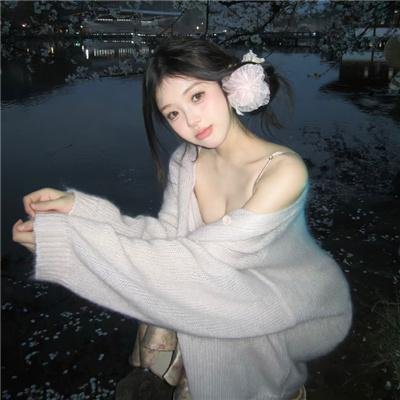 笼中女囚